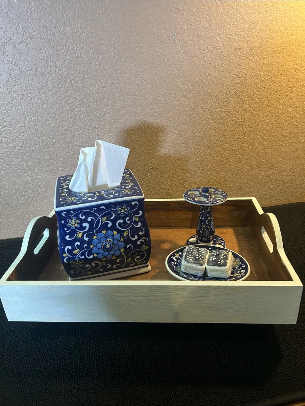 VTG Talavera Style Ceramic Bathroom Vanity Set 4pc Blue, Maize Tissue Box Cover